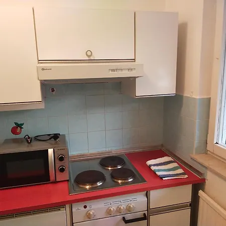 In Den Alpen Lejlighed *